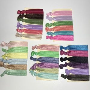3 packs of 6 elastic hair ties